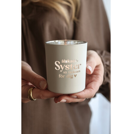 Majas lykta �lskade syster..